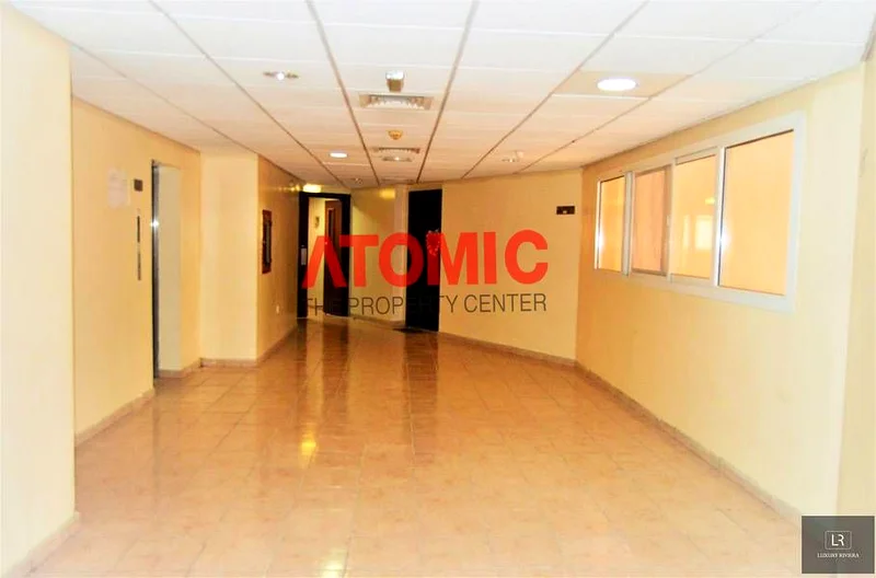 ستوديو مُصان جيدًا للإيجار في كلاستر الصين (اتصل الآن) =0663742936823299111