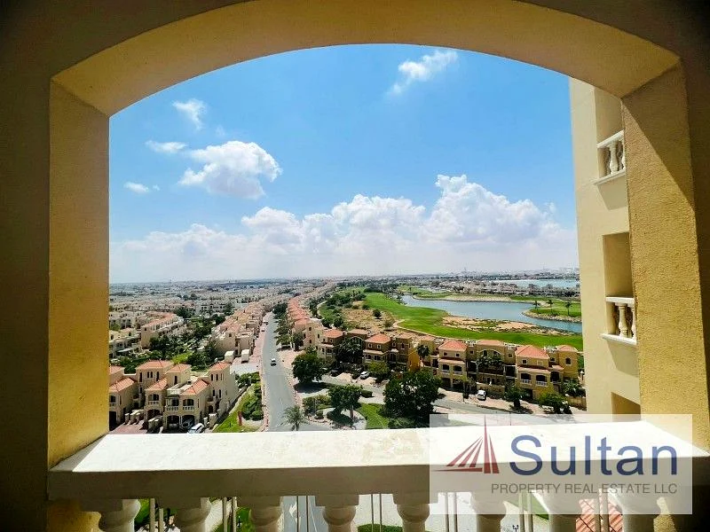 Stunning 1BR  Beach/ Pool/ Gym Access63861479807875111