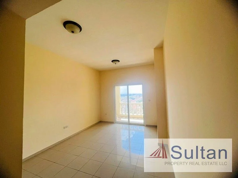 Stunning 1BR  Beach/ Pool/ Gym Access63861479807875113