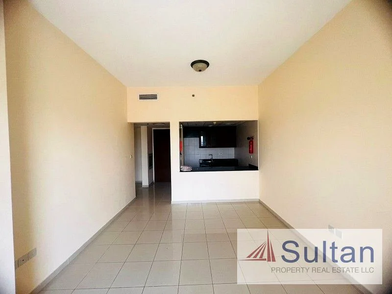 Stunning 1BR  Beach/ Pool/ Gym Access63861479807875112
