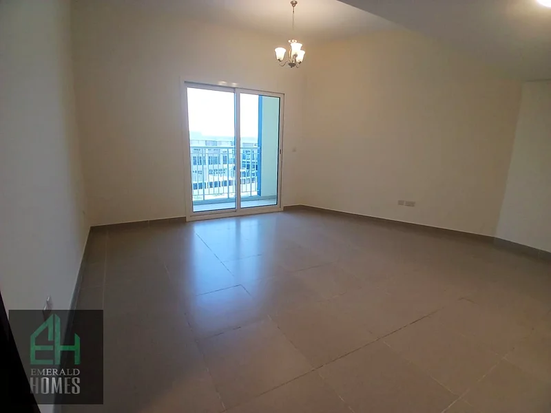 صيانتها مجانية | تخطيطها مشرق وواسع | جاهزة للانتقال63728449803649110