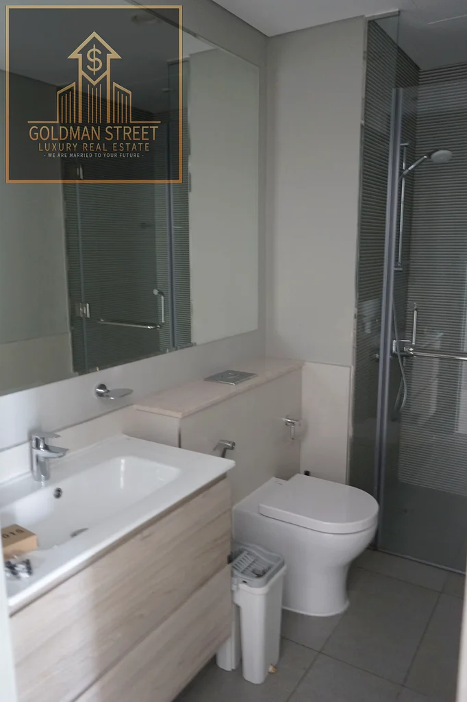 Stunning Pool & City View on a Higher Floor/ Fully Furnished63793189235330114