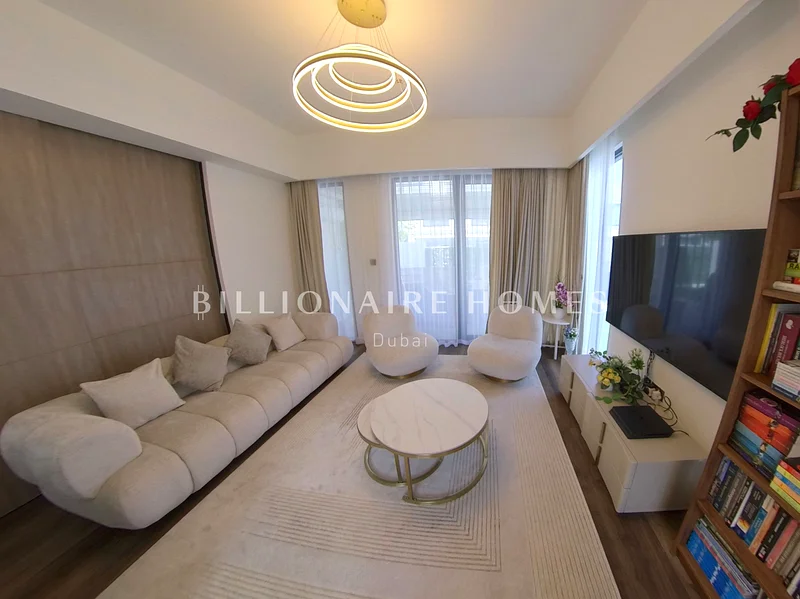 Furnished | Upgraded | Close to Pool63945705644673110