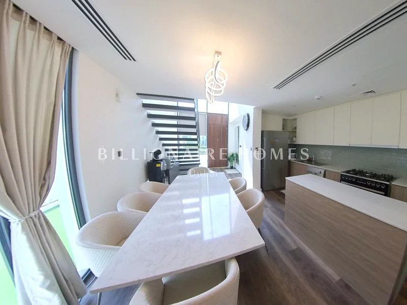 Furnished | Upgraded | Close to Pool63945705644673112