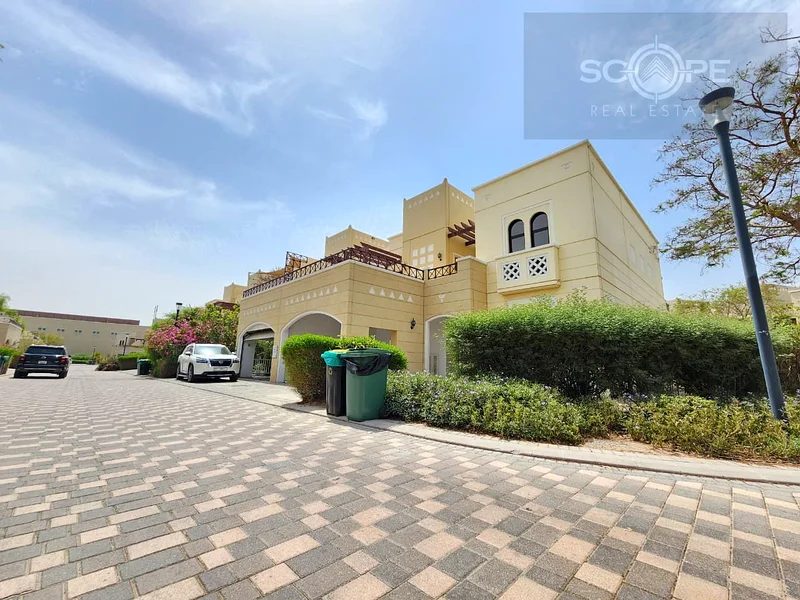 Outstanding Corner 4 Bed+Maid, Standalone, Naseem63731086361857110
