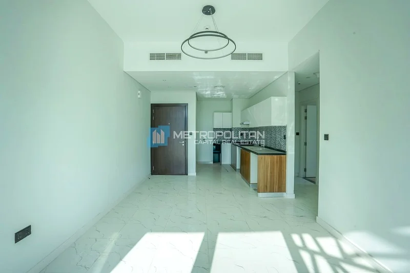 Furnished|Corner 2BR+Balcony|Pool And Gym|Resale63840490627714112