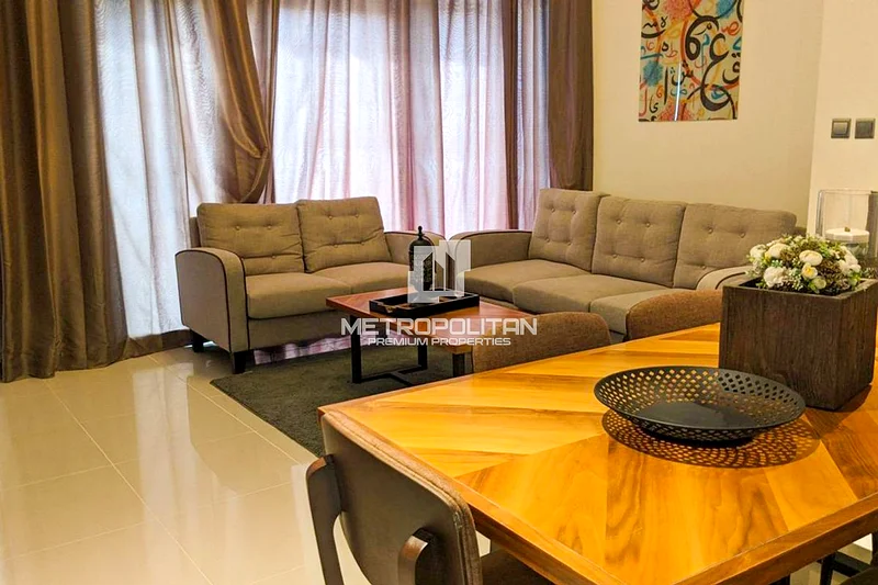 مؤثث | صف واحد | 3 غرف نوم | غرفة خادمة63748376641154113