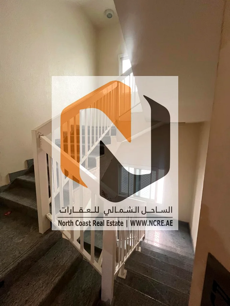 🏢 للبيع: مبنى سكني – المويلح تجاري، الشارقة63818386332291111