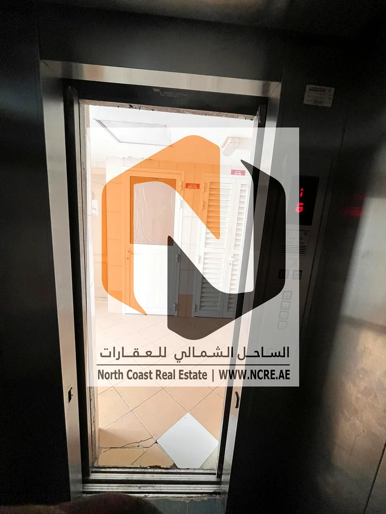🏢 للبيع: مبنى سكني – المويلح تجاري، الشارقة63818386332291114