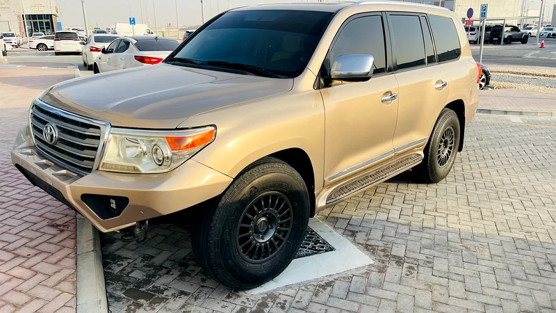 تويوتا لاندكروزر 2008 VXR V8 خليجي بحالة وكالة نظيفة جدا رقم واحد63699052421634110