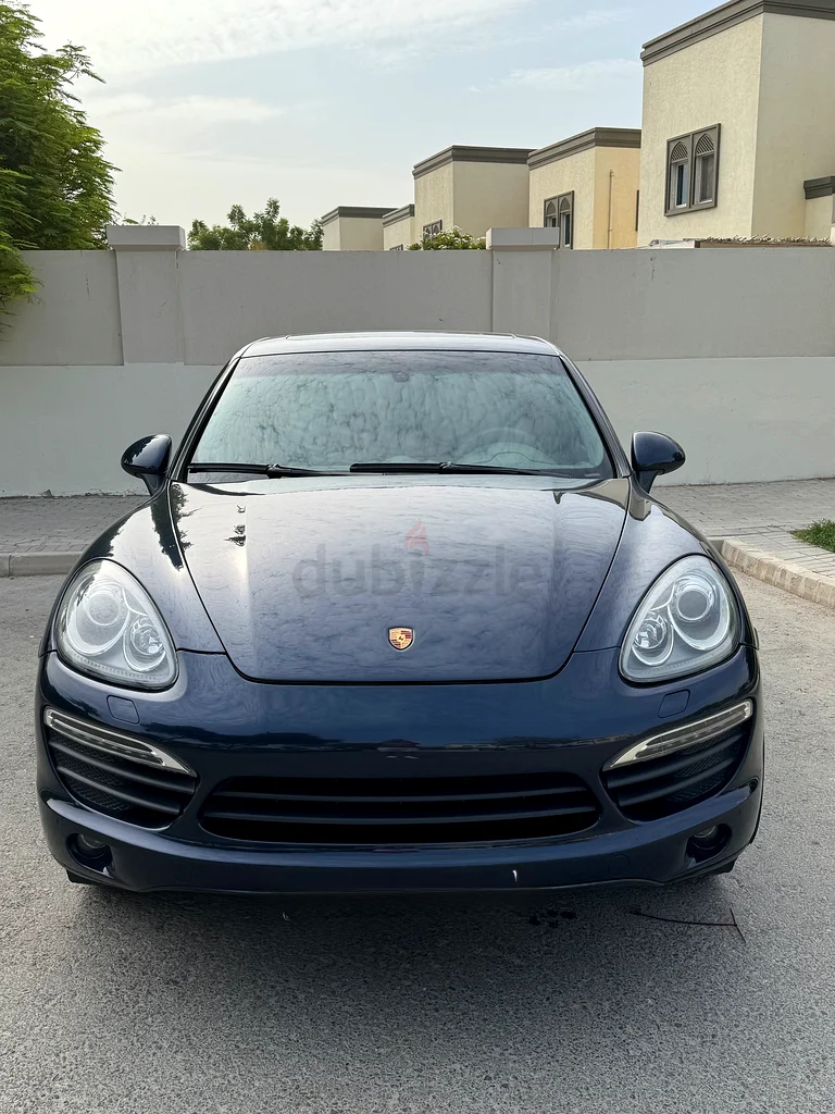 Porsche Cayenne S | V8 | Rare Platinum Grey Leather | Low Mileage63699038573953110