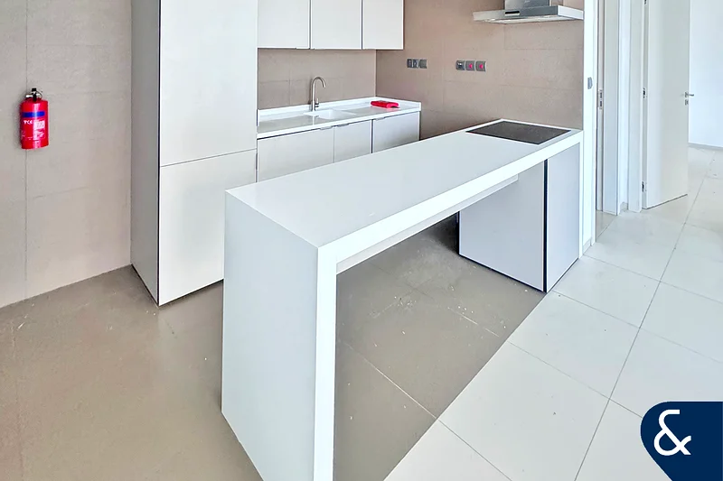 One Bed | Available | Modern | Unfurnished63773446564482111