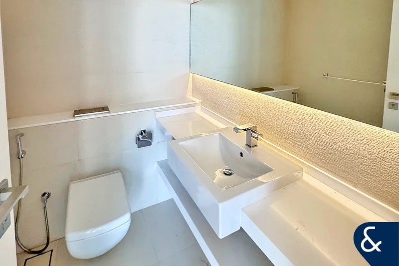 One Bed | Available | Modern | Unfurnished63773446564482114