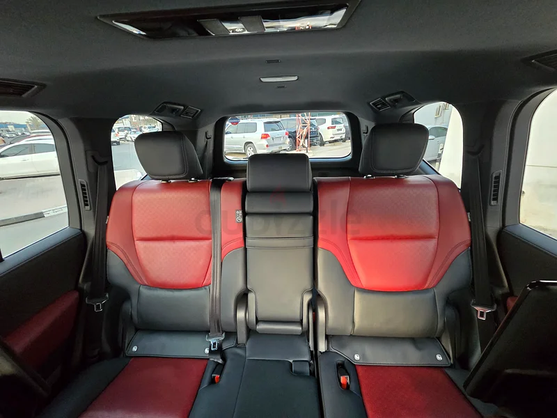 TOYOTA LAND CRUISER 2025 VXR63699052754306112