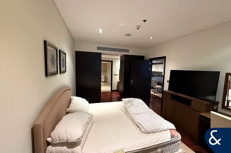 Vacant |  Immaculate Condition  | 1 Bed64009204717058114