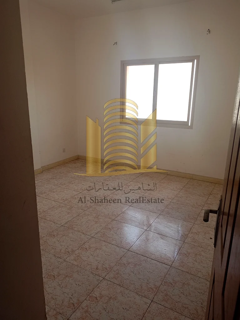 شقة مكونة من غرفتين نوم للإيجار السنوي في الرشيدية 2، بجوار أبراج فالكون.63721701103619113