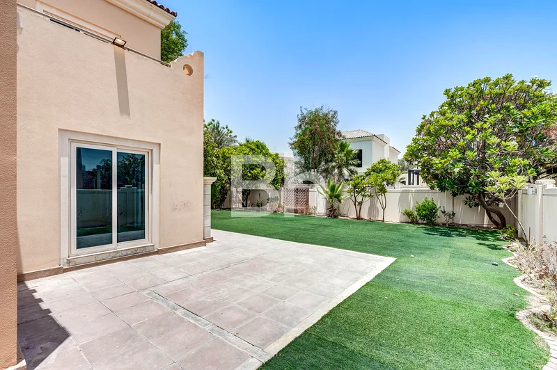 Close to Park | Vacant | Large Plot | Detached63807419065730112