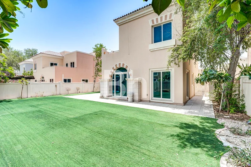 Close to Park | Vacant | Large Plot | Detached63807419065730110