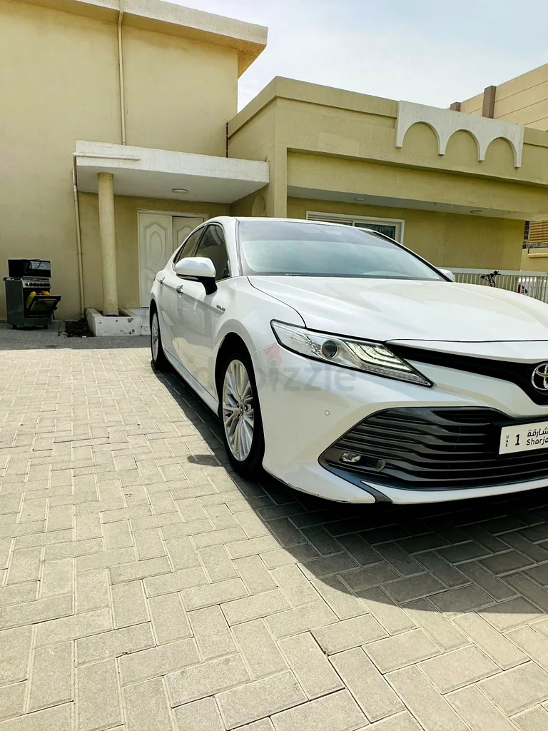 TOYOTA CAMRY V6 VERY NEW CAR63699050199553111