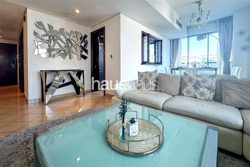 Vacant | Low Floor | Powder Room | Furnished63921492783105111