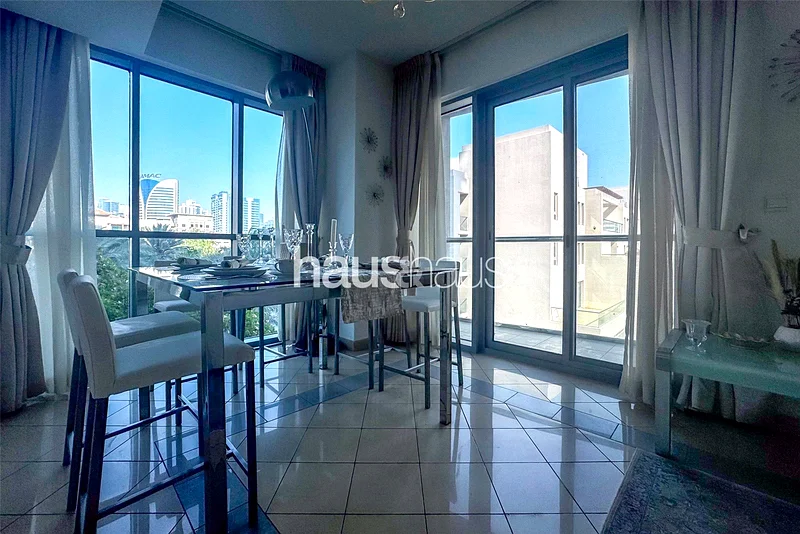 Vacant | Low Floor | Powder Room | Furnished63921492783105114