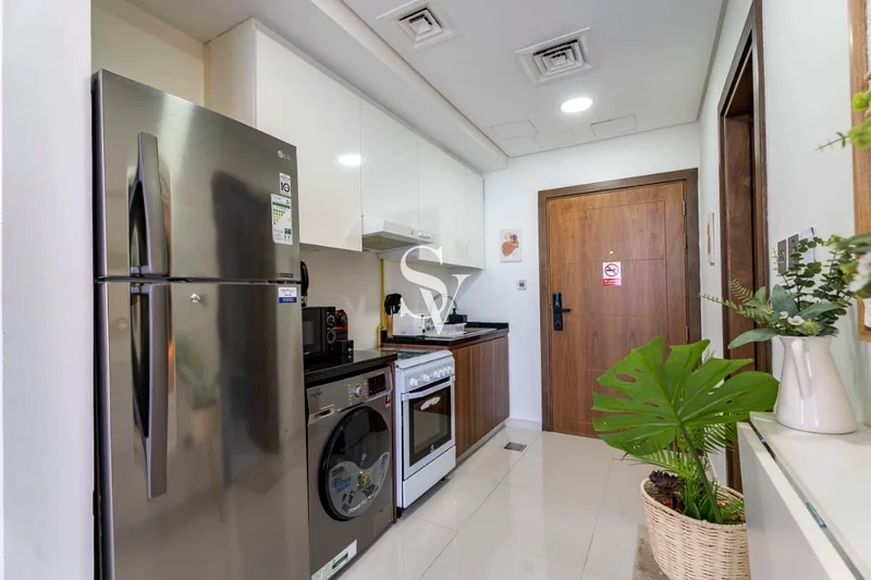 Close to Park | Fully Furnished | Ready to  move63971678912386112