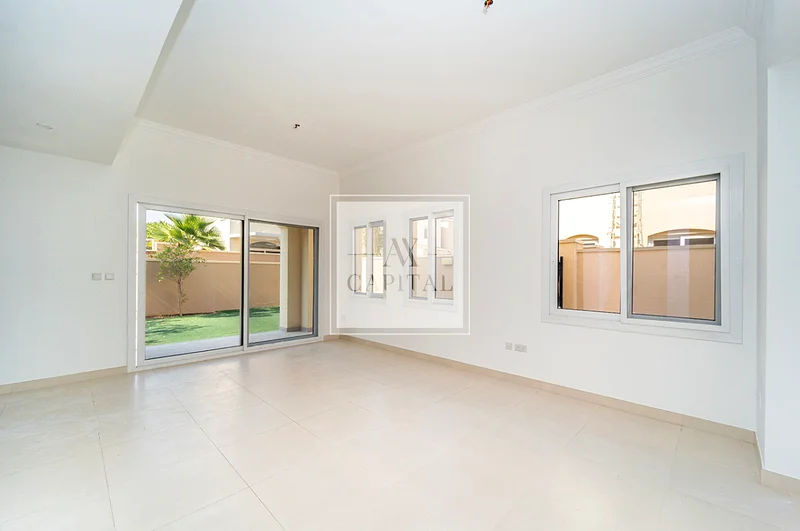 Exclusive| Corner | Huge Size | Vacant soon63915701737090111