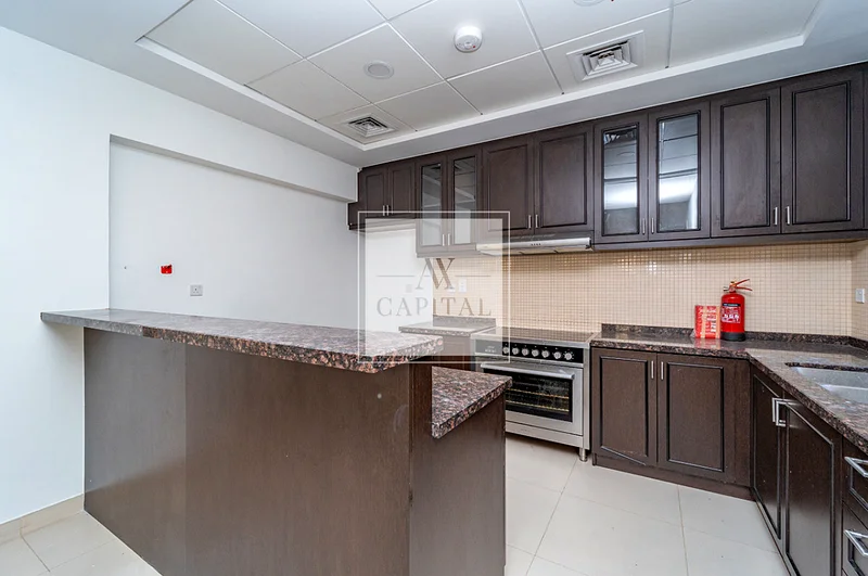Exclusive| Corner | Huge Size | Vacant soon63915701737090114