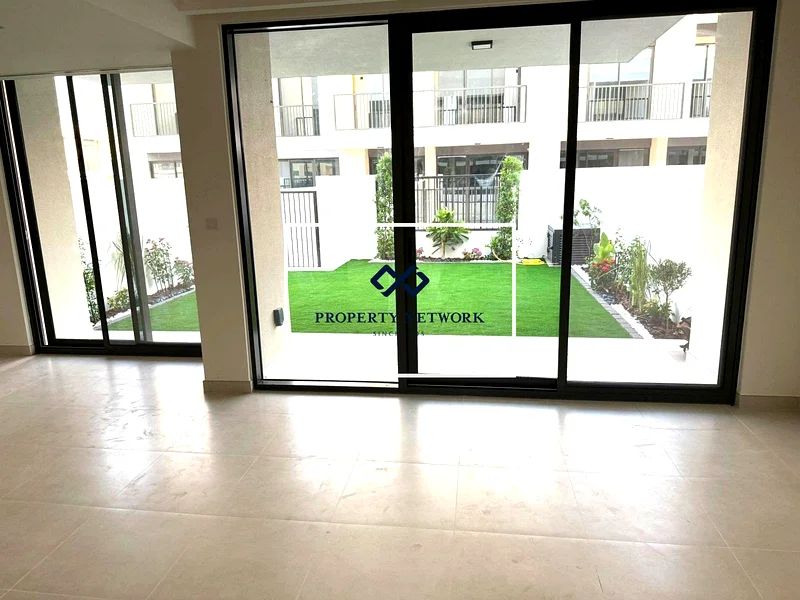 شقة جديدة مكونة من 3 غرف نوم + غرفة خادمة | تخطيط واسع63737272657409110