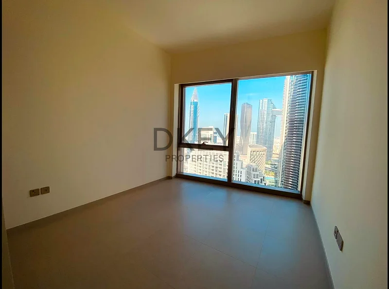 STUNNING 3 BEDROOMS | HIGH FLOOR | BEST FOUNTAIN VIEW | BRAND NEW63772456803331114