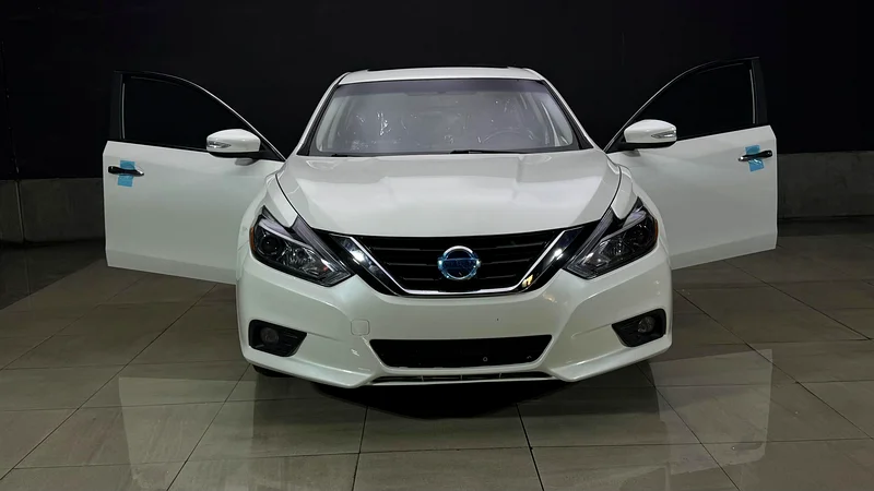 NISSAN ALTIMA Full Option63699057130498110