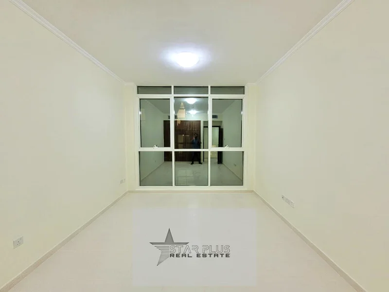 شقة 2 غرفة نوم بالقرب من المخرج مع مسبح ووقوف للسيارات.63730149703426112
