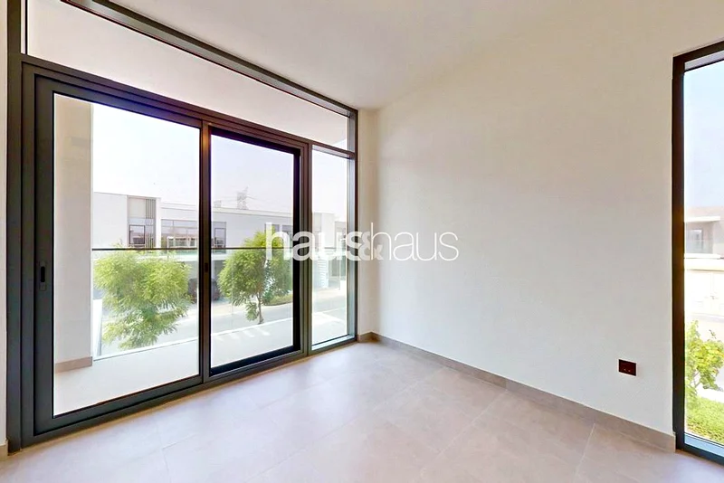 Highly Sought After | VOT | Area Expert63930884237442114