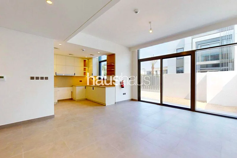 Highly Sought After | VOT | Area Expert63930884237442111