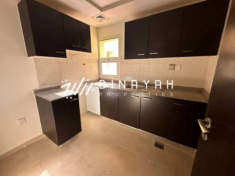 CLOSE KITCHEN | VACANT UNIT | OPEN VIEW63728449677313114