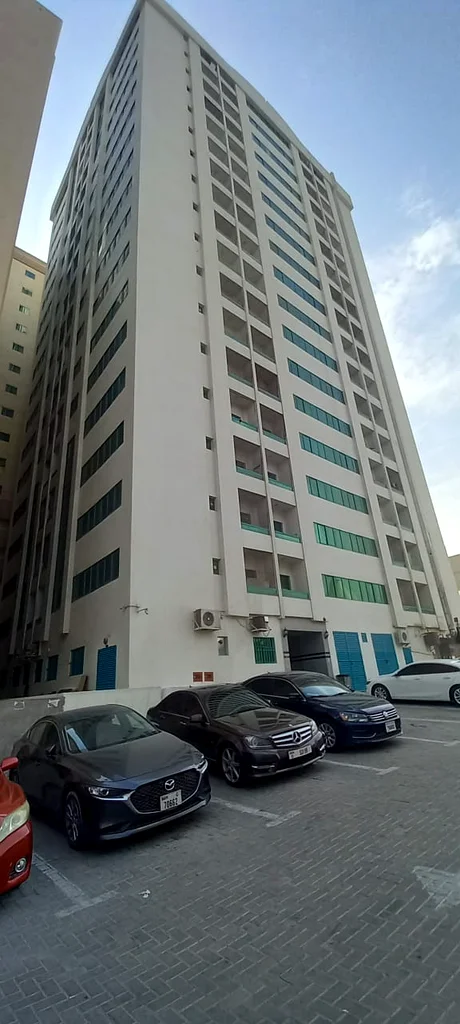 1 BHK63706676438273112