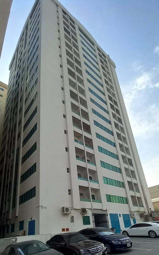 1 BHK63706676438273111