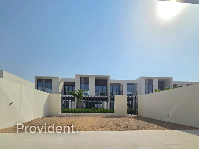 جديد بالكامل | قريب من المسبح | موقع رائع63733234701698111