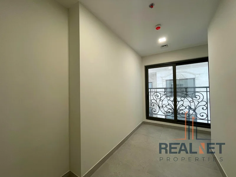 2 Beds | Store | Pool View | Closed Kitchen63763194612995114