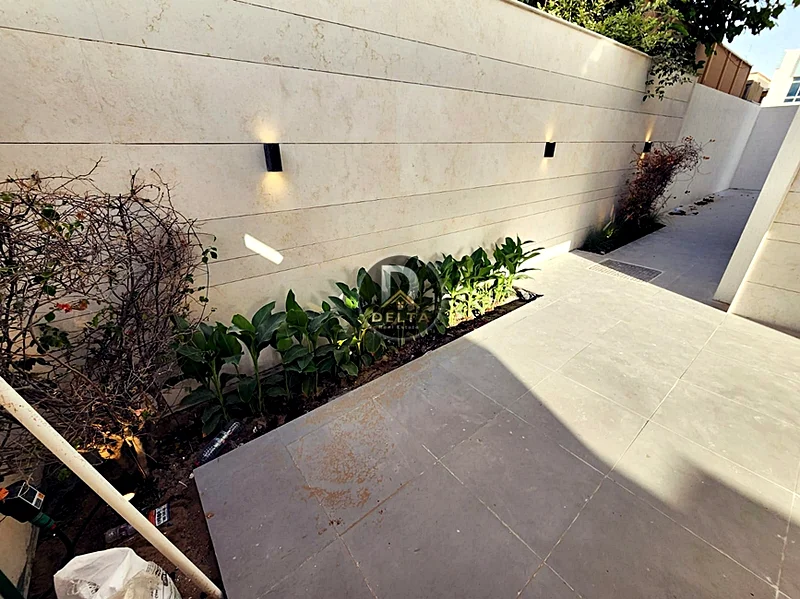 Villa for Sale | 4 Bedrooms + Private Pool | Prime Location in Rawda 1 | Great Price63874580920195114