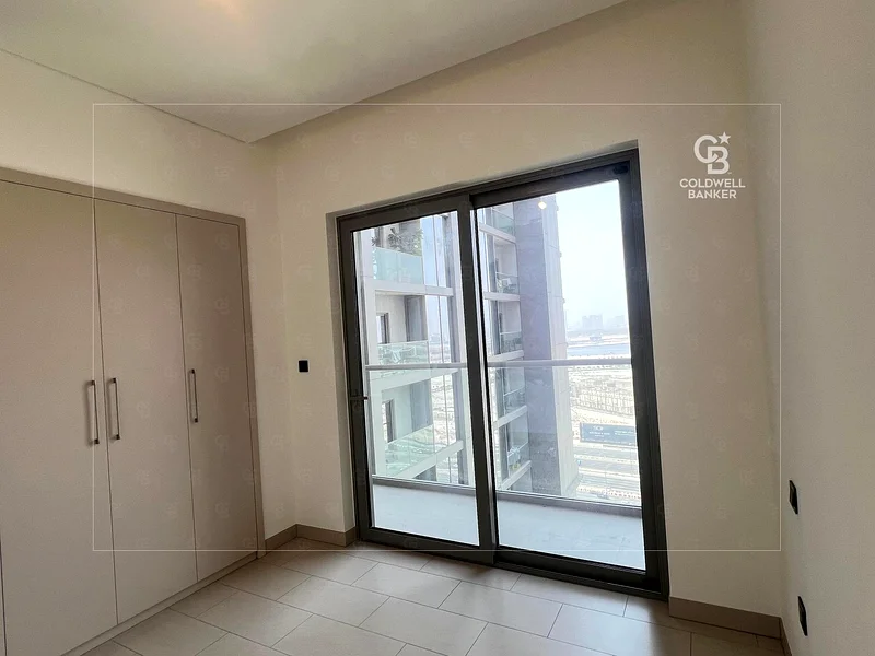 منظر المسبح | طابق عالي | وحدة مشرقة63757668757507114