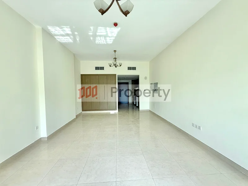 Spacious|Prime Location | Vacant Now63731552424834114