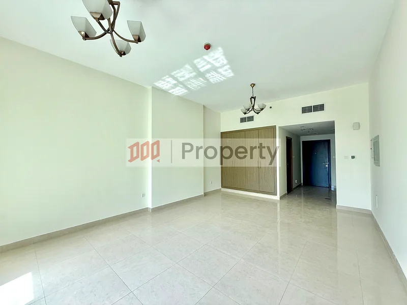 Spacious|Prime Location | Vacant Now63731552424834110