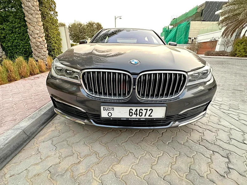 سلسلة BMW 763699048092674112