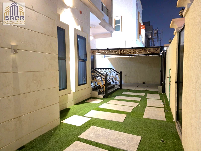 Villa for rent, 5 rooms with a swimming pool / prime location close to the mosque63722360486787111