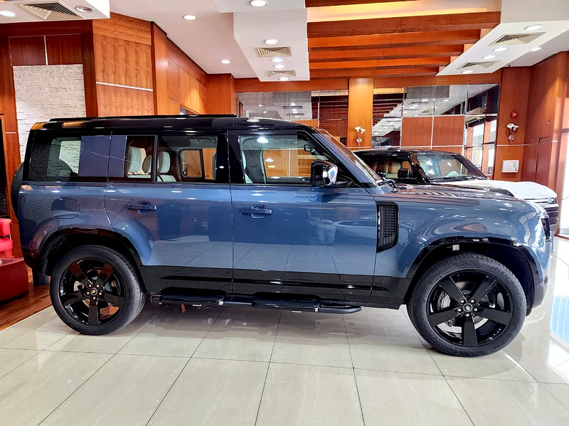 LAND ROVER DEFENDER X DYNAMIC HSE , 2025, GCC SPEC, UNDER WARRANTY, BRAND NEW !!63700287441923113