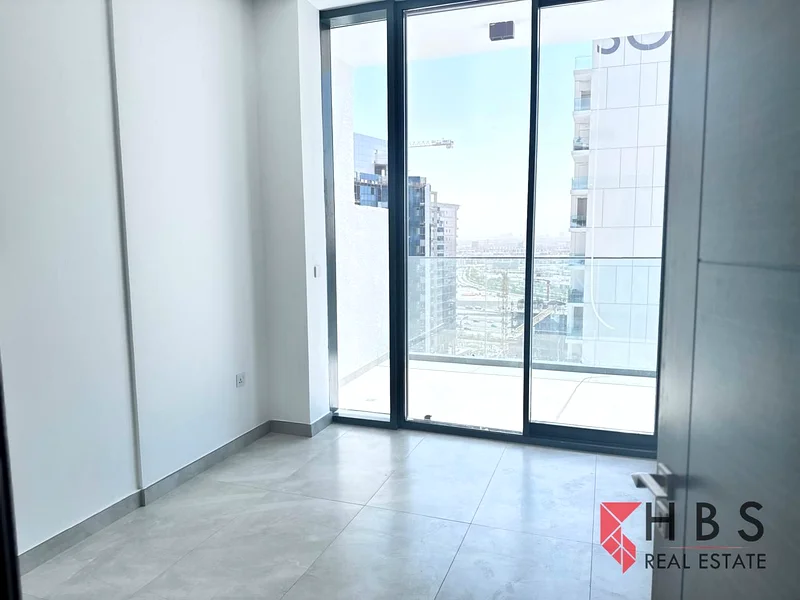 جديد بالكامل | واسع | مركز أعمال63793485964930114