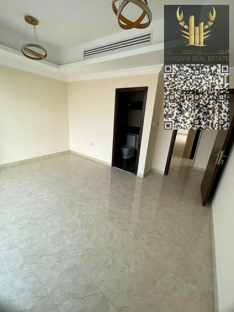 للإيجار السنوي: شقة بثلاث غرف نوم في الروضة 2 🏢63723095223298114