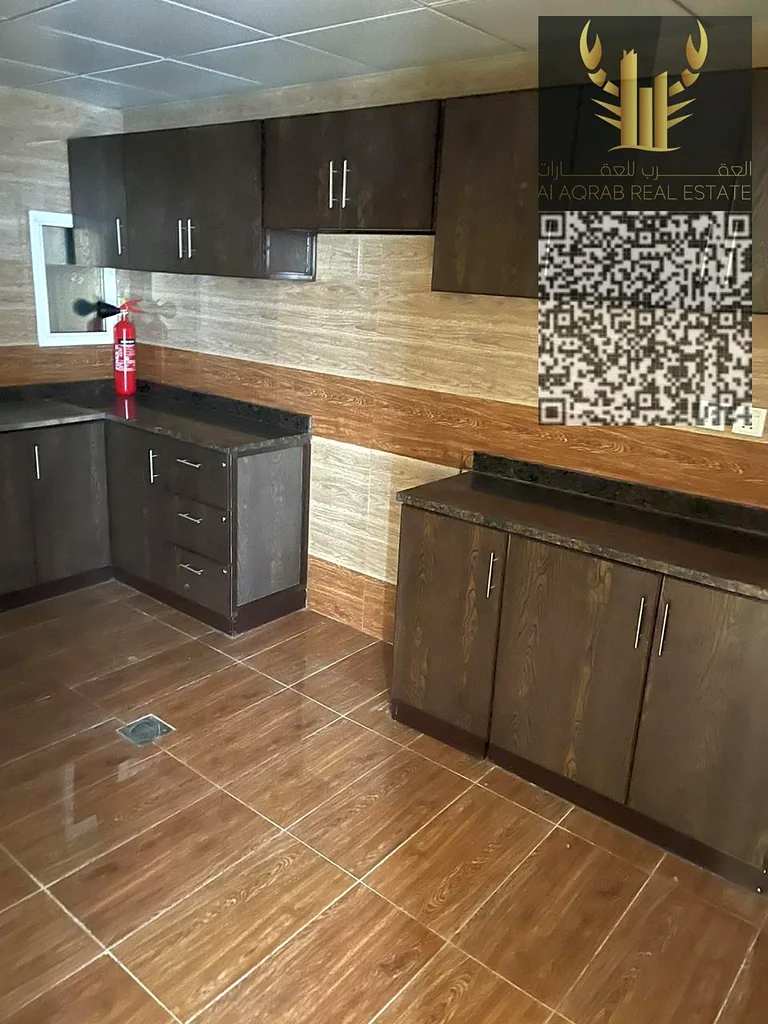 للإيجار السنوي: شقة بثلاث غرف نوم في الروضة 2 🏢63723095223298113