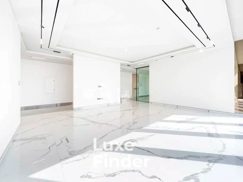 بنتهاوس فاخر | طابق عالٍ | شاغر63724415535745113